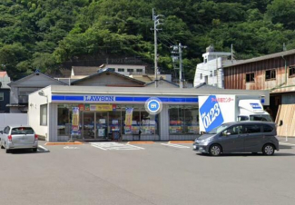 ローソン八幡浜駅前店まで169m