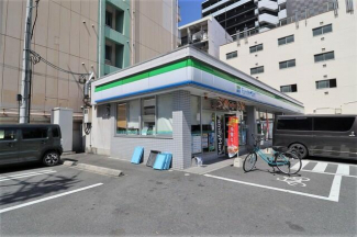 ファミリーマート 浪速塩草店まで143m