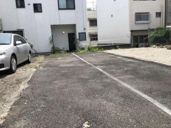 中一万月極駐車場の画像