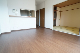 参考、同建物・反転間取りの号室