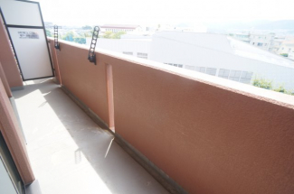 参考、同建物・反転間取りの号室
