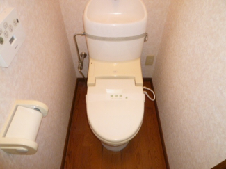 ゆったりとした空間のトイレです