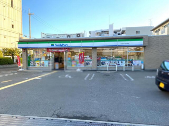 ファミリーマート八尾南小阪合町店まで323m