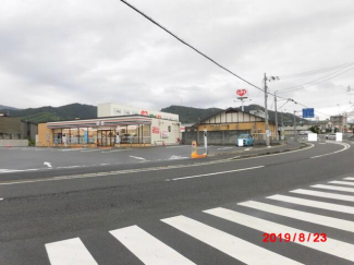 セブンイレブン松山新石手店まで920m