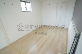 【寝室】