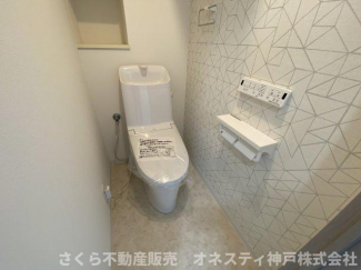 トイレ新調！冬場でも快適に過ごしていただける温水洗浄・暖房付き便座です！