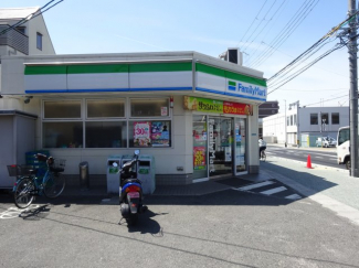 ファミリーマート西宮里中町店様まで270m