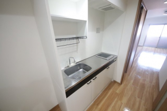 コンパクトなキッチンで掃除もラクラク