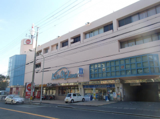 ガスト長田上池田店まで348m