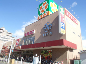 ライフ長田店まで74m