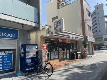 セブンーイレブン大阪三先１丁目店まで150m