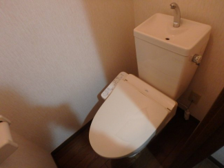 ゆったりとした空間のトイレです