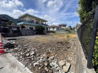 北側境界側から見た土地。造成・整地をしてお渡しいたします。