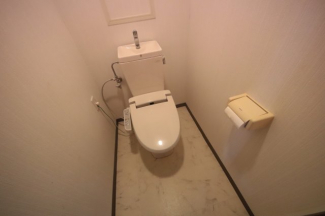 シンプルで使いやすいトイレです