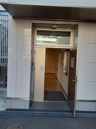 北側　通用口