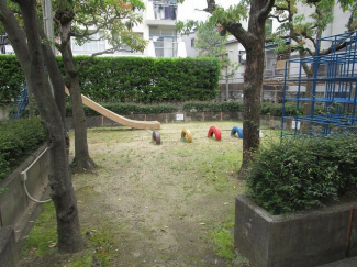 敷地内の公園です。