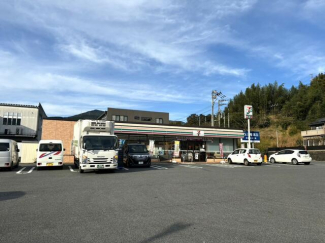 セブンイレブン大洲徳森店まで2145m