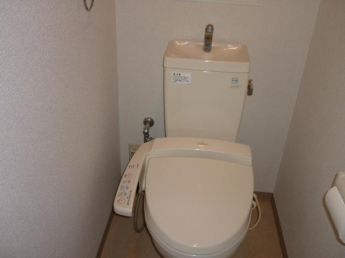 清潔感のあるトイレです