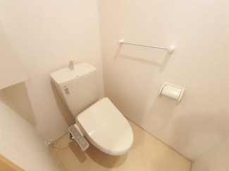 コンパクトで使いやすいトイレです