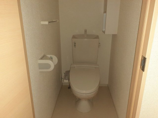 コンパクトで使いやすいトイレです