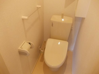 清潔感のあるトイレです