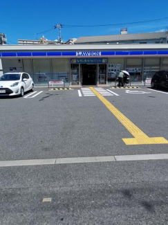 ローソン内環瓜破店まで36m