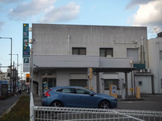 伊予銀行本町支店 366m