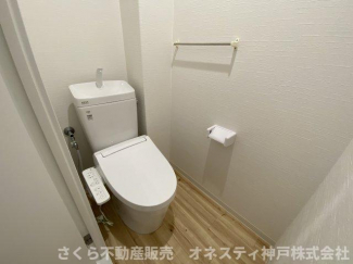 トイレ新調！温水洗浄便座・暖房便座です！