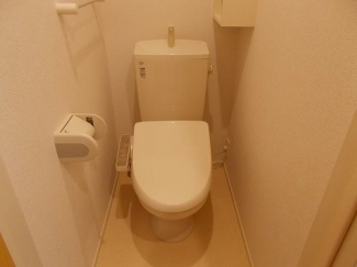 コンパクトで使いやすいトイレです