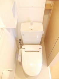 清潔感のあるトイレです