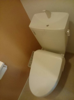 落ち着いたトイレです