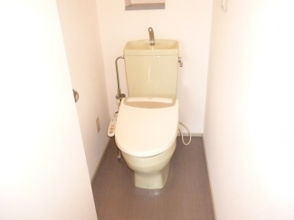 落ち着いたトイレです