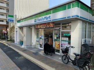 ファミリーマート兵庫県民会館前店まで376m