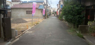 南向き　前面道路　曇り時撮影すいません