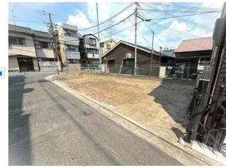 更地　南西角地　建築条件なし売り土地