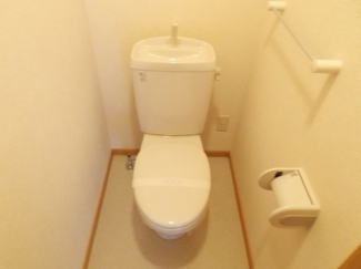 清潔感のあるトイレです