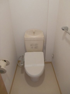 清潔感のあるトイレです