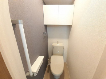 清潔感のあるトイレです