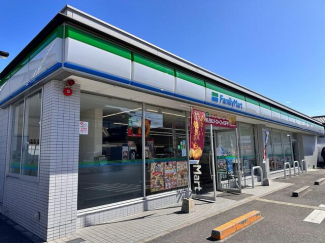 ファミリーマート東大阪大蓮南四丁目店まで396m