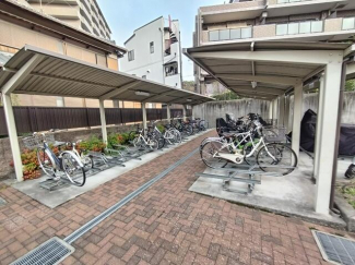 豊中市西泉丘３丁目のマンションの画像