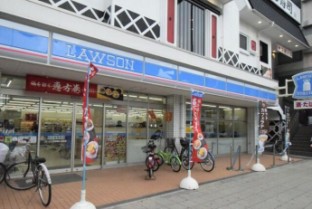 ローソン天神橋七丁目店まで246m