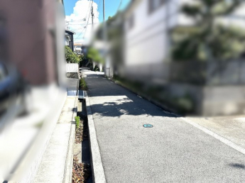 【前面道路含む現地写真】