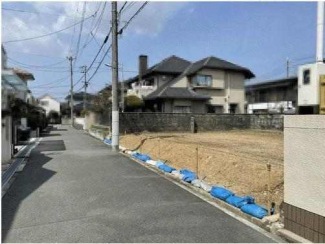 更地　南向き　建築条件なし売り土地　本件Ｂ号地　全２区画　Ａ