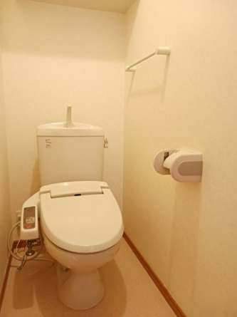 シンプルで使いやすいトイレです