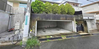 南向き　建築条件なし売り土地　古家あり