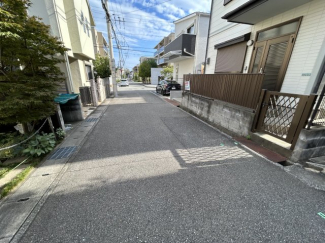 【前面道路含む現地写真】