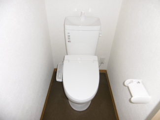 ゆったりとした空間のトイレです