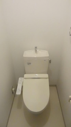 洗浄便座付のトイレです！！