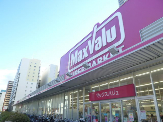 Ｍａｘｖａｌｕ難波湊町店まで37m