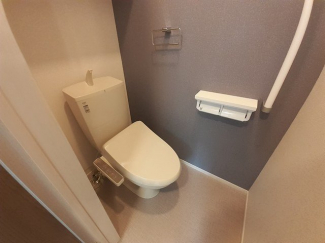 シンプルで使いやすいトイレです